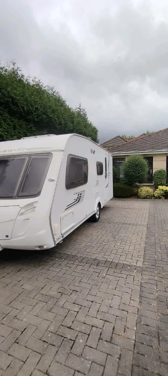 4/5 Bert Swift challenger 530  caravan for sale - Image 3