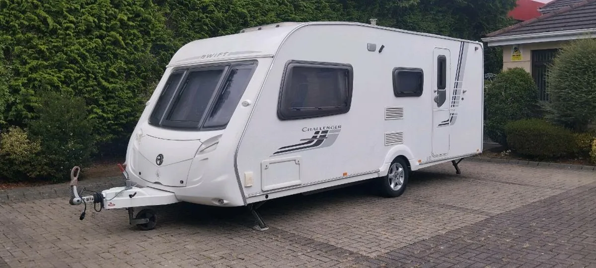 4/5 Bert Swift challenger 530  caravan for sale - Image 1