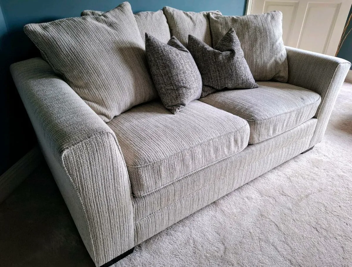 Sofa for sale - Image 2