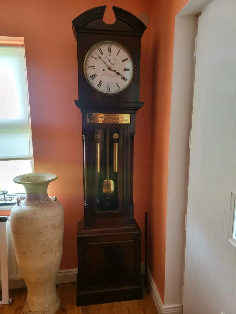 Longcase regulator clock - Image 1