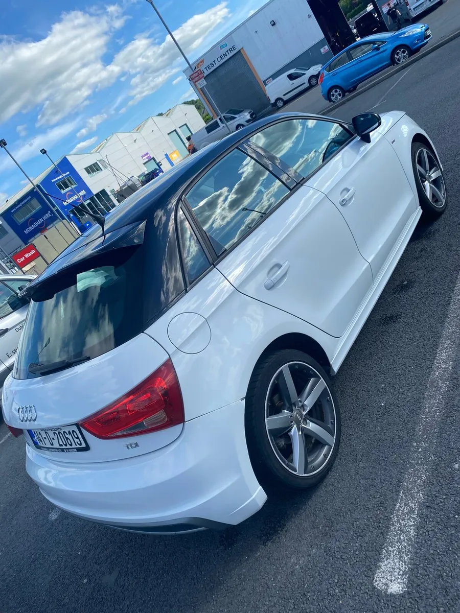 2014 Audi A1 1.6 TDI S Line - Image 4