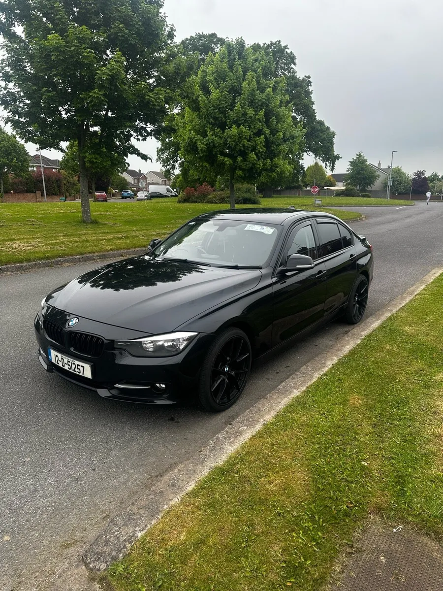 BMW 3 Series - Image 1