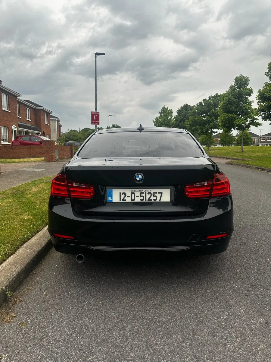 BMW 3 Series - Image 4