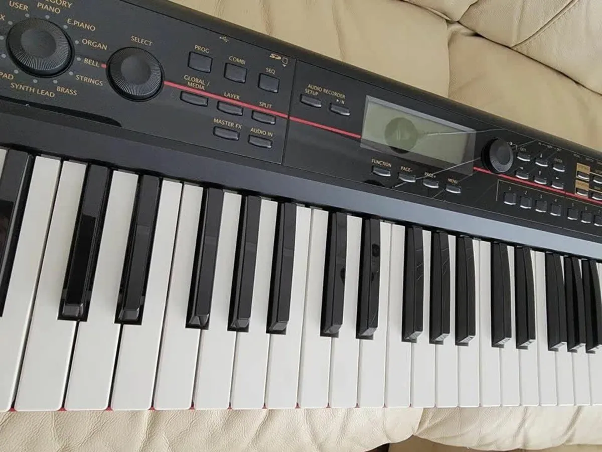 KORG KROSS 61 KEYS SYNT - Image 3