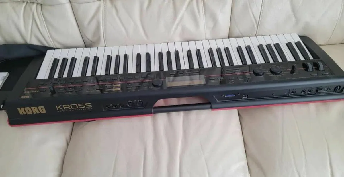 KORG KROSS 61 KEYS SYNT - Image 4
