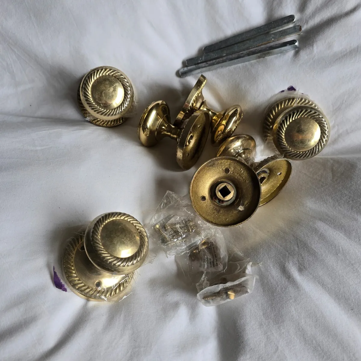 3 Brass Door Knob Sets (Rope-Edge Design) - Image 3