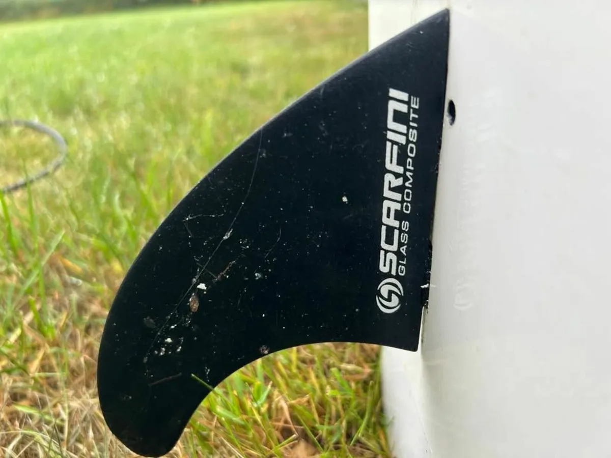 Surfboard - Image 4