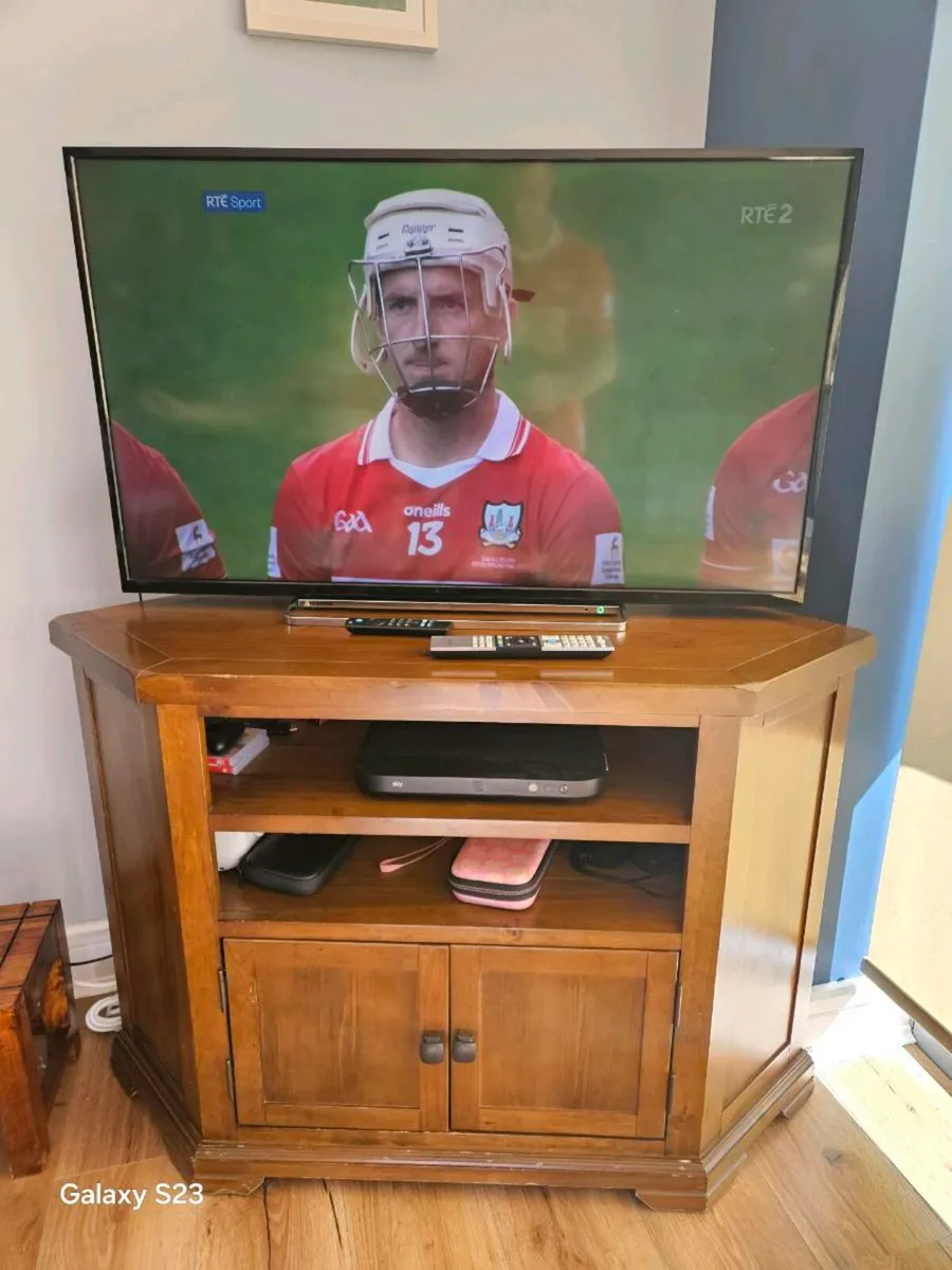 43" Toshiba tv