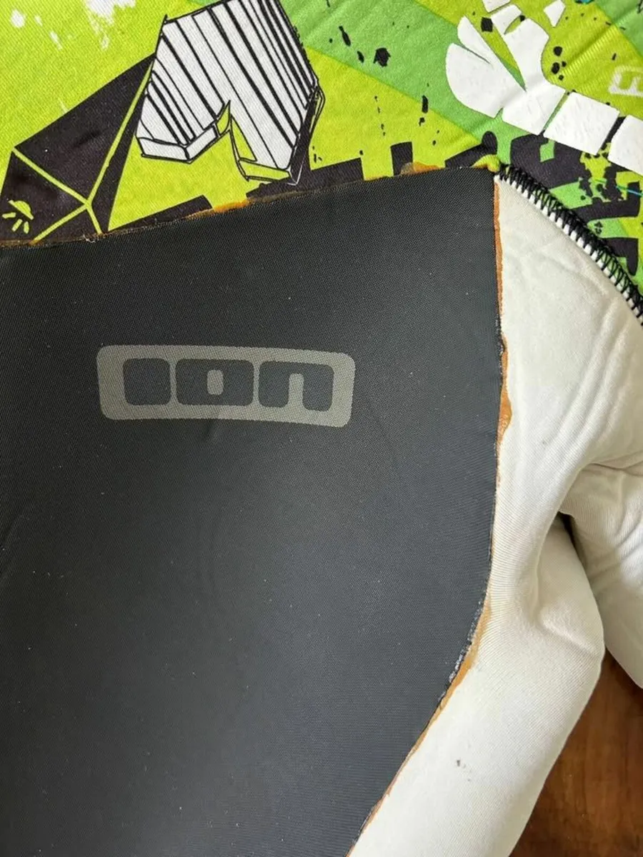 wetsuit - Image 2