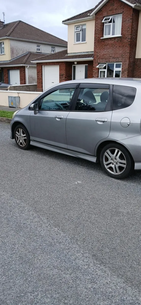 Honda Fit 2007 - Image 2