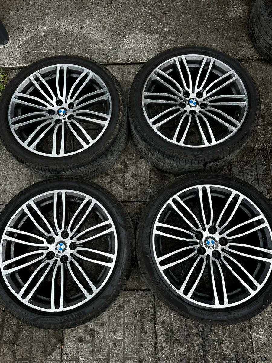 Genuine BMW 19” 664m Alloys Great Tyres - Image 1