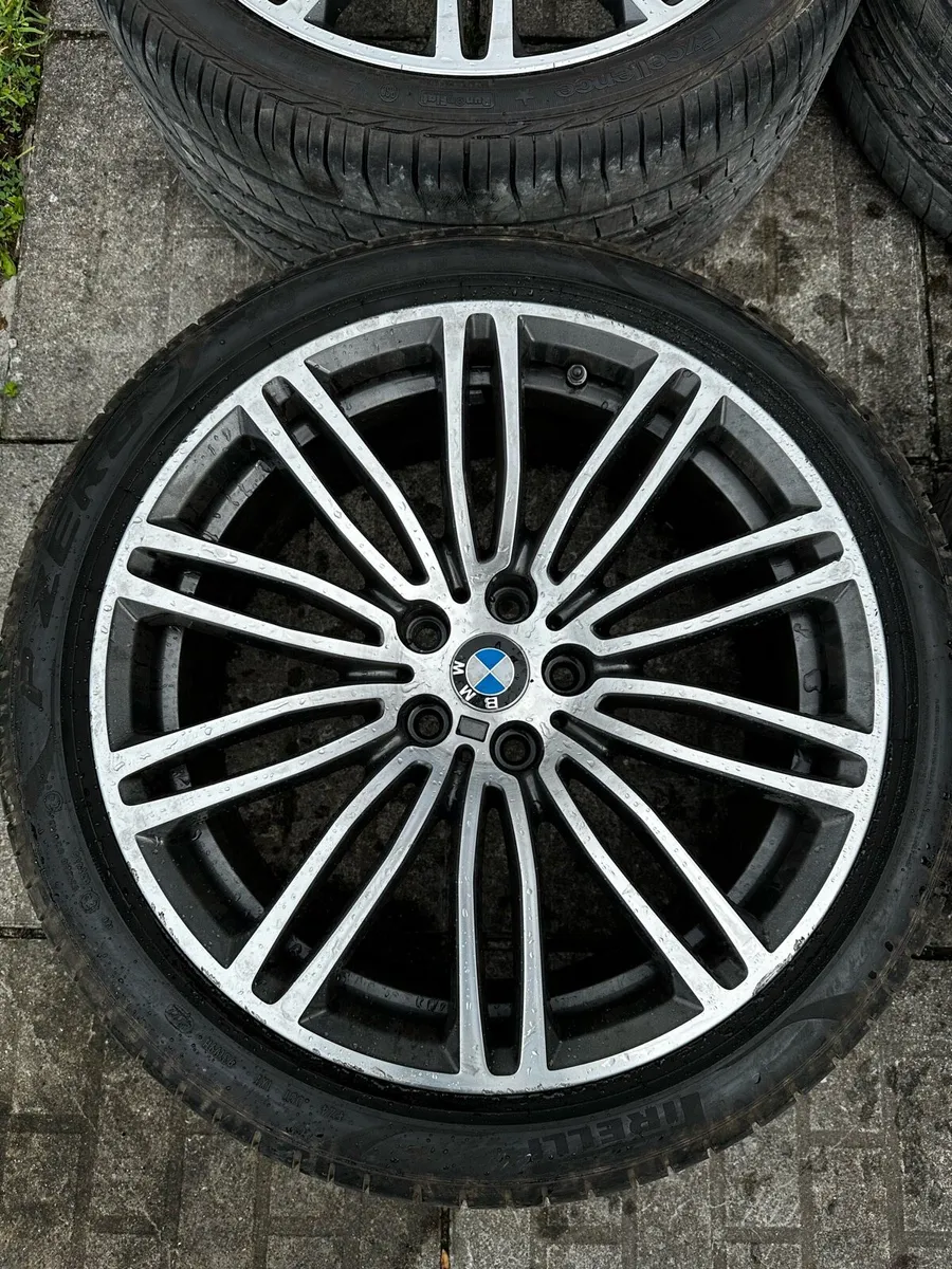 Genuine BMW 19” 664m Alloys Great Tyres - Image 2