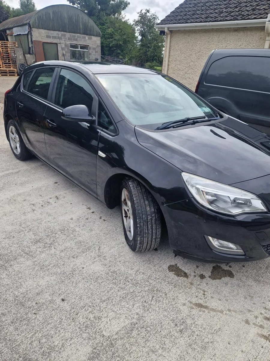 2012 1.3L Opel Astra - Image 1