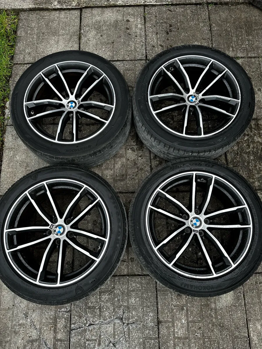 Genuine BMW 18” Alloys - Image 1