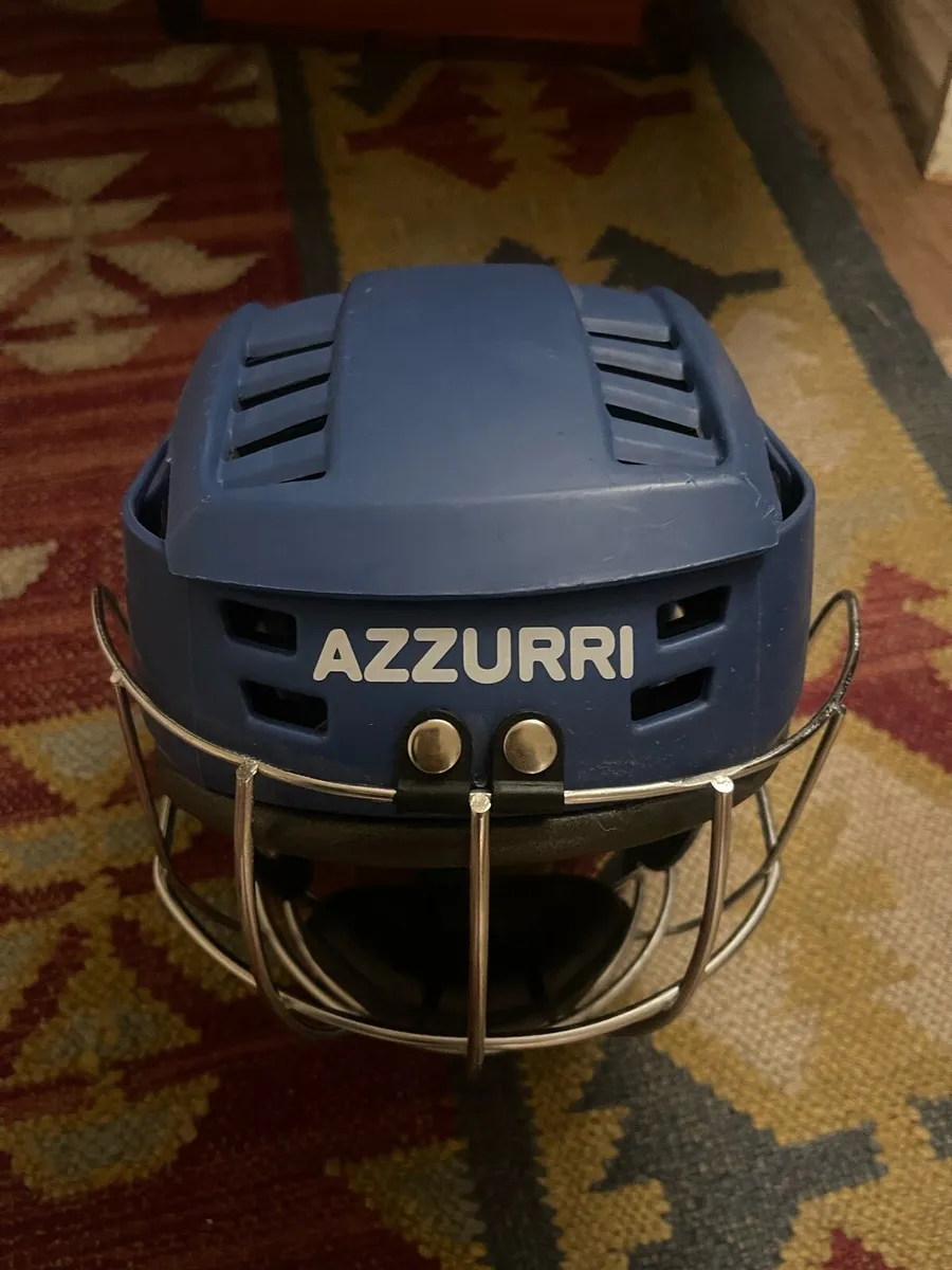 Hurling Helmet - Image 1