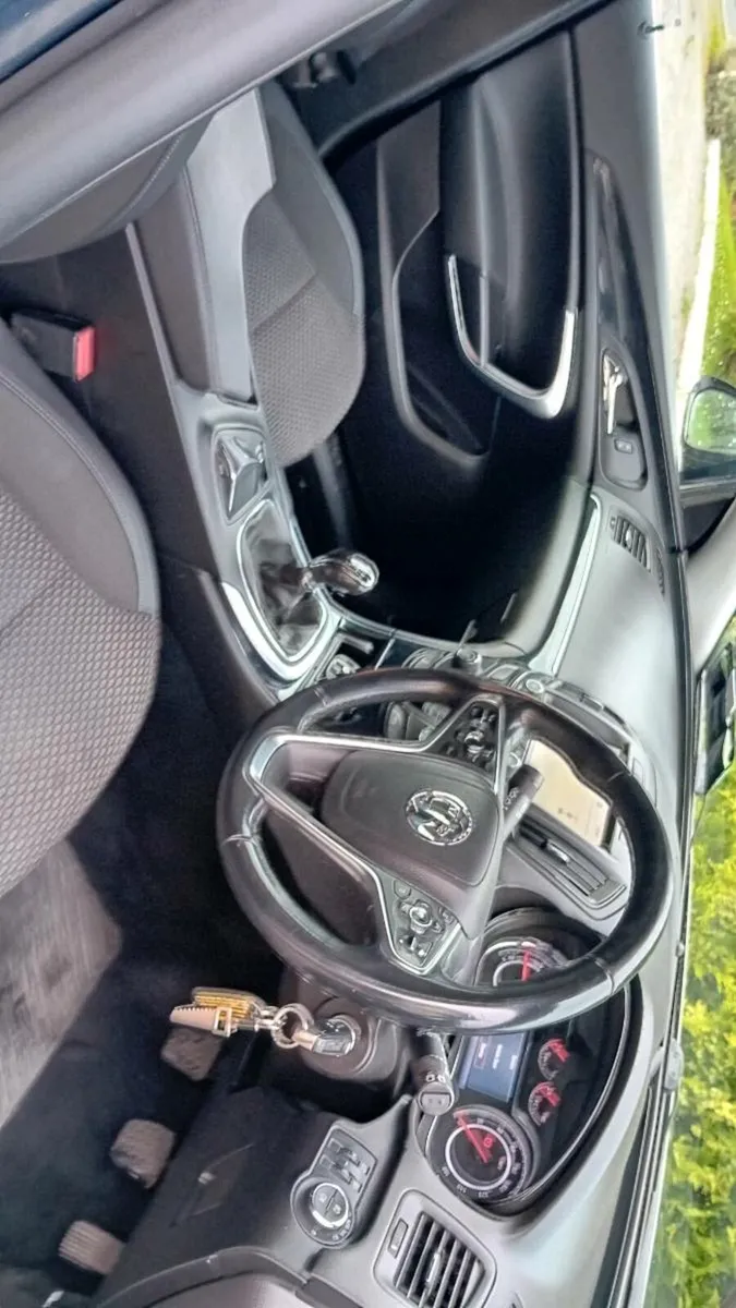 2014 Vauxhall Insignia Estate Diesel - Image 4