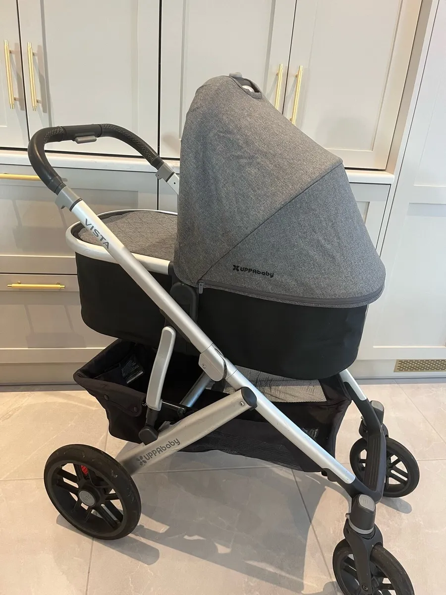 Uppa baby vista and accessories - Image 2