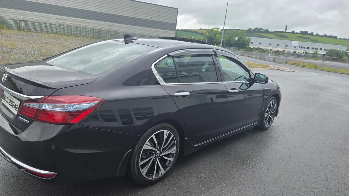 Honda Accord Hybrid - Image 4
