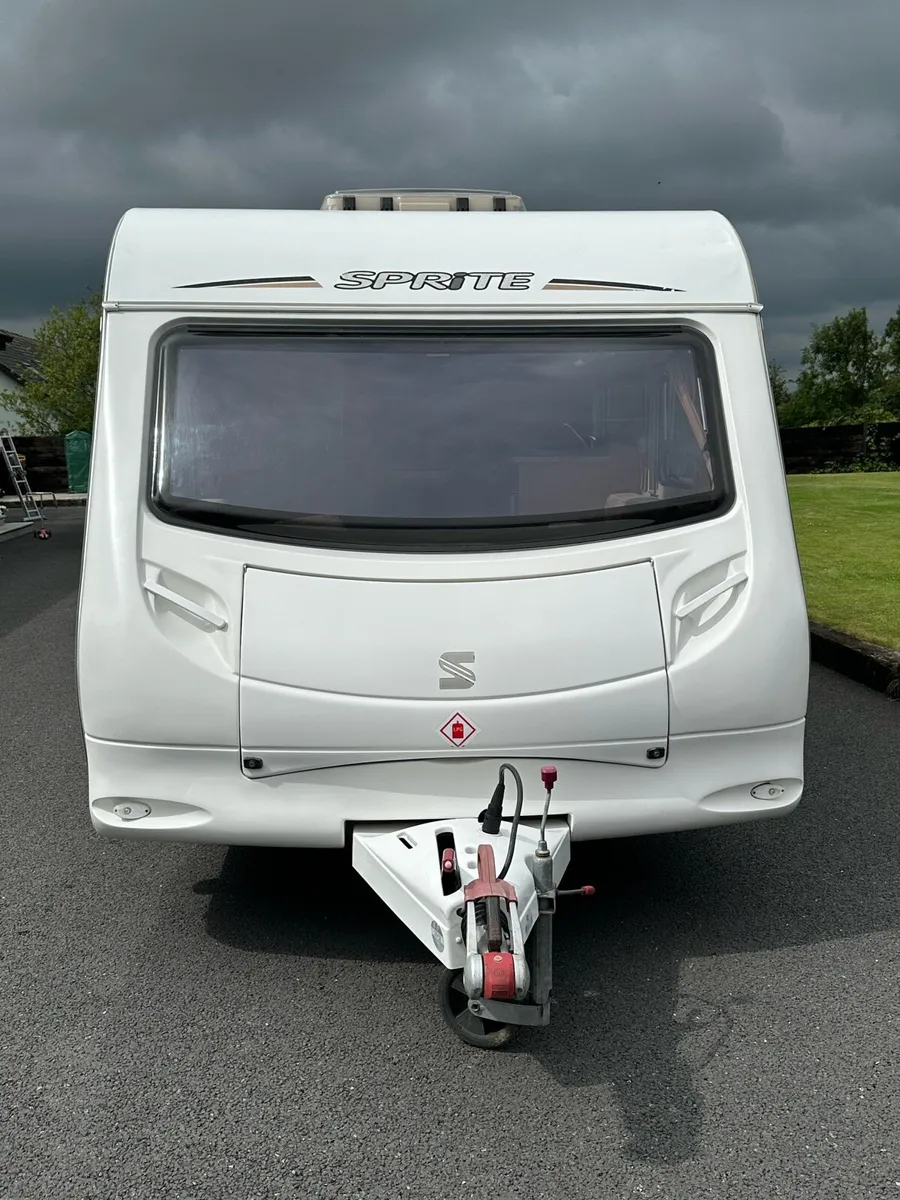 Swift Sprite Major 6 (6 berth + Awning) - Image 2
