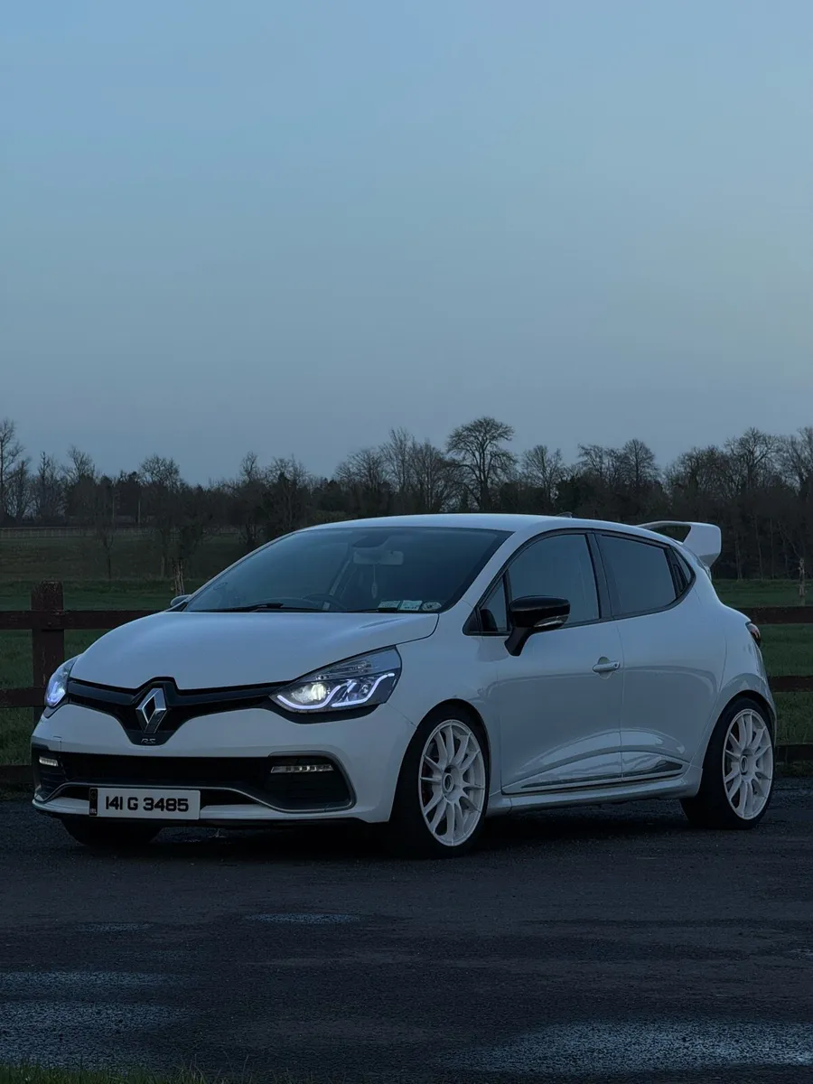 Renault Clio RS 200bhp Turbo - Image 2