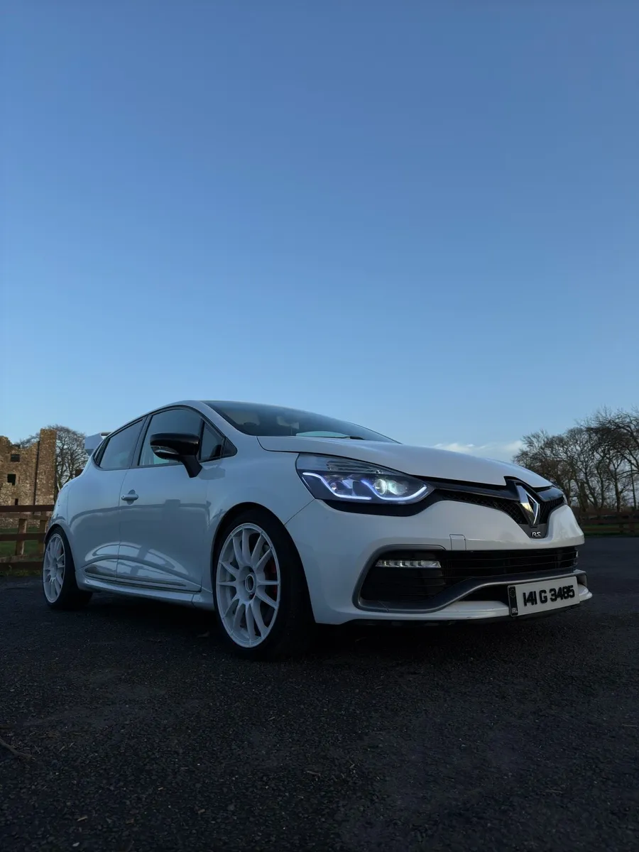 Renault Clio RS 200bhp Turbo - Image 3