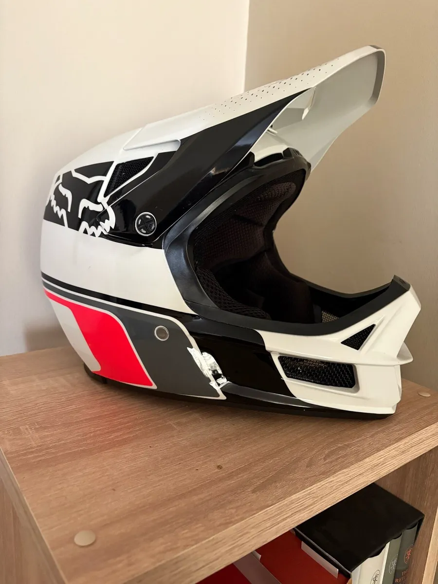 Fox Rampage Comp full face helmet. - Image 2