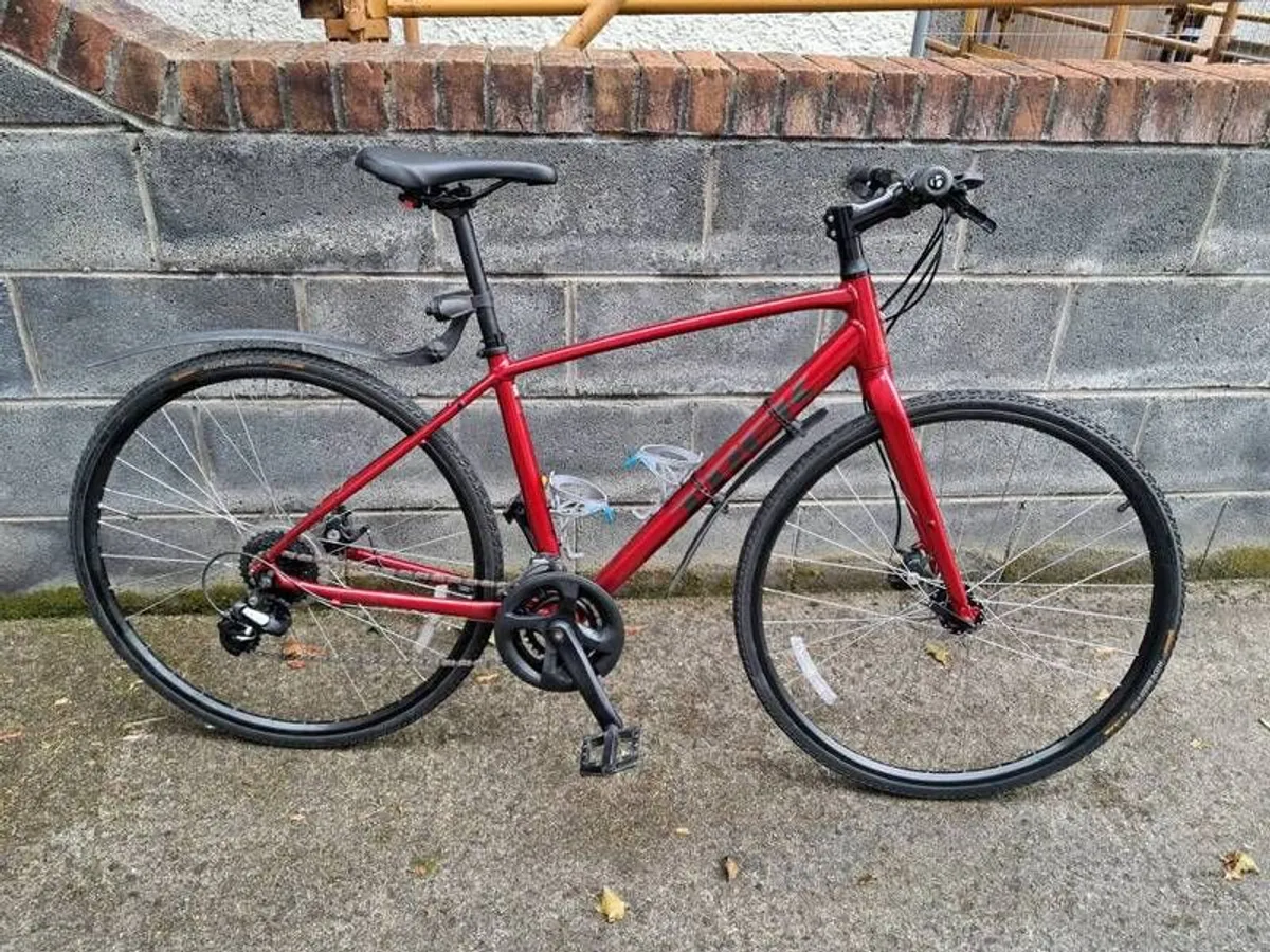 Trek Fx Gen 1 Size 54 - Image 1