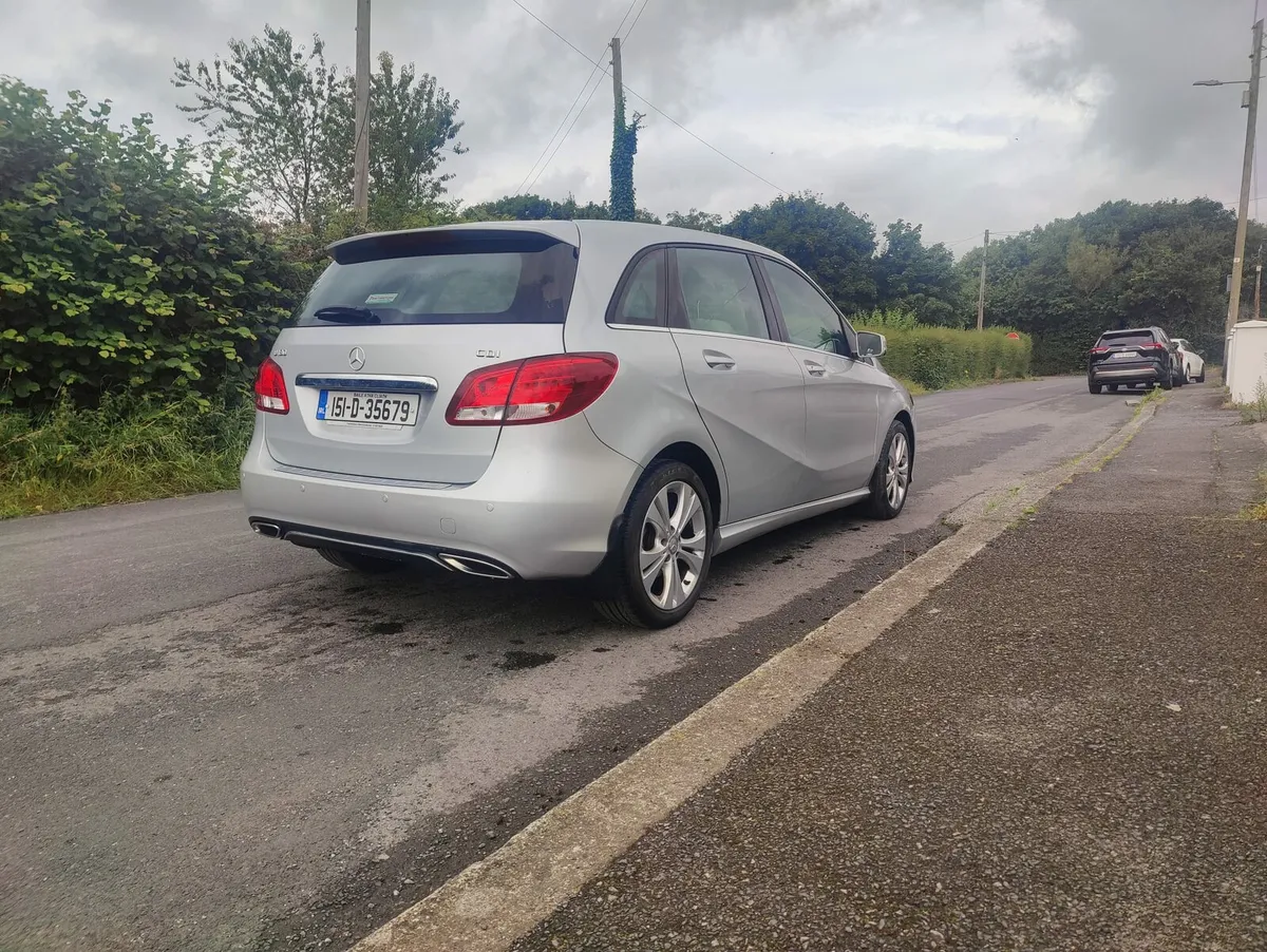Mercedes-Benz B Class 2015 - Image 2