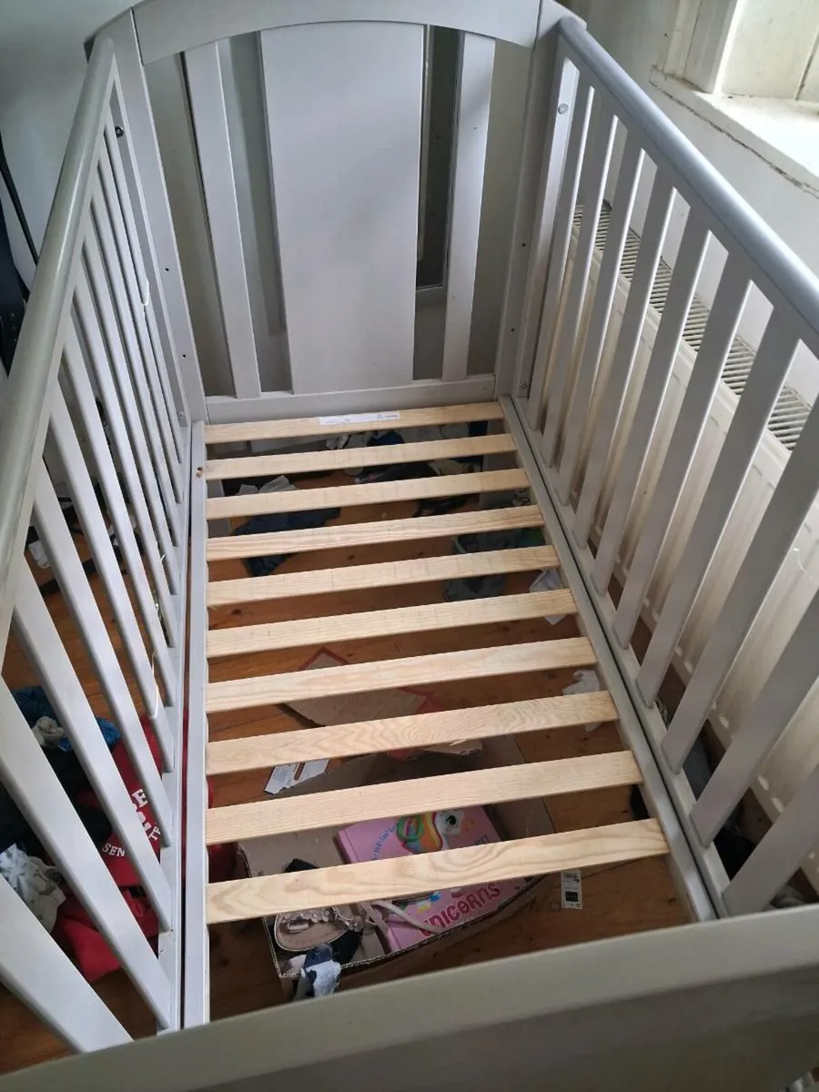 Baby Equipment - Image 4