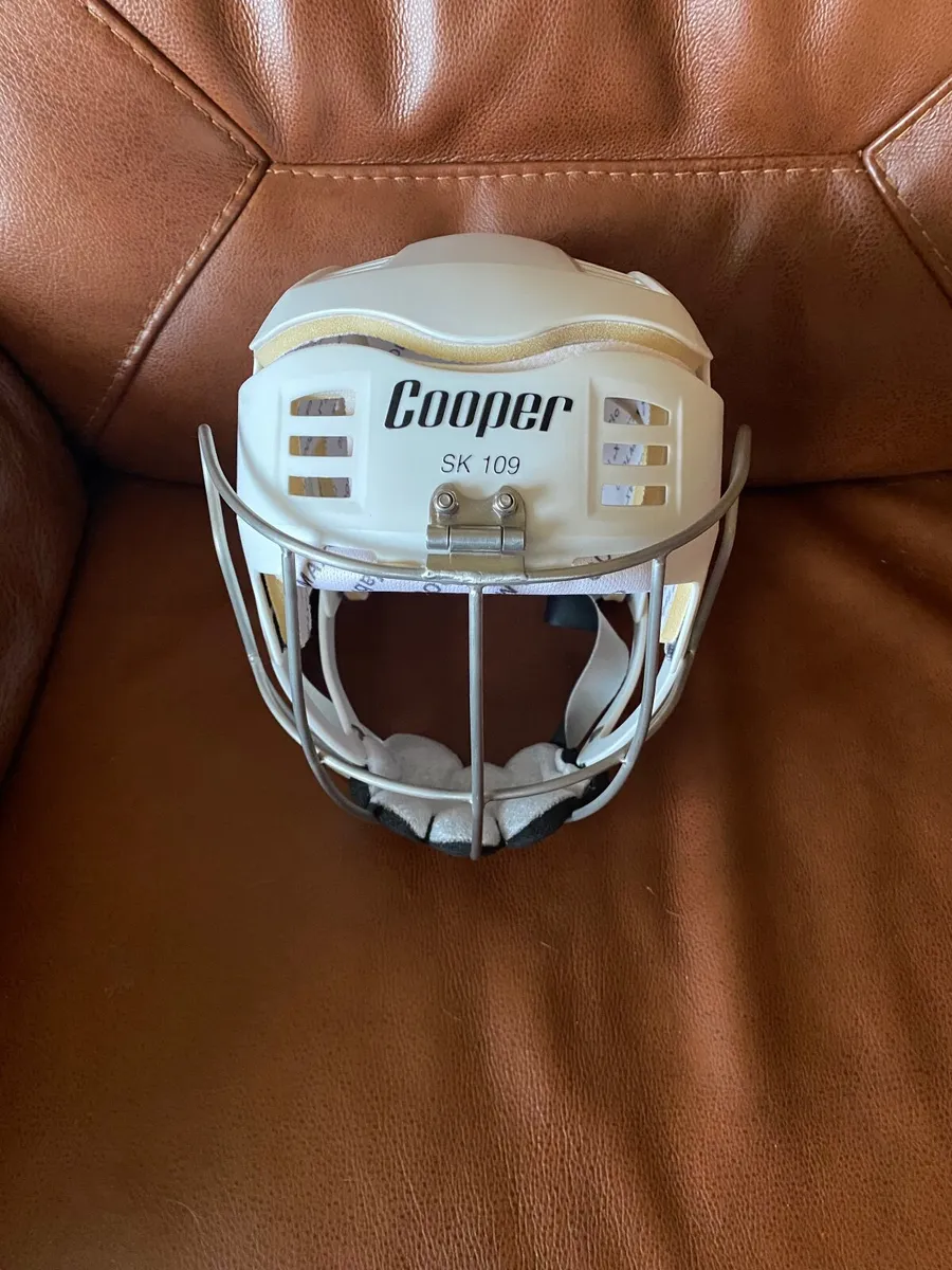 Cooper Hurling Helmet - Image 1