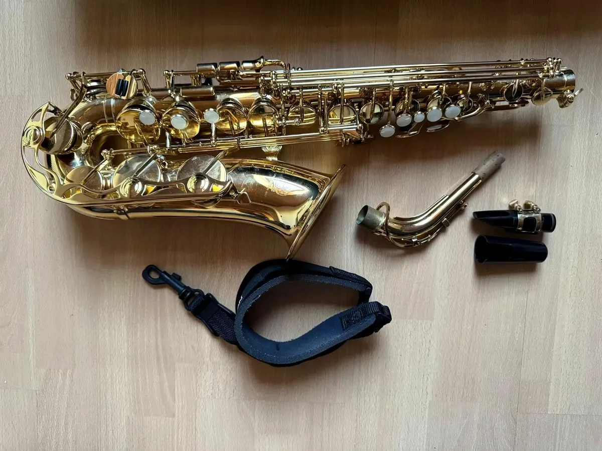 Yamaha YAS-275 Alto Saxophone Set Well Maintaine - Image 2