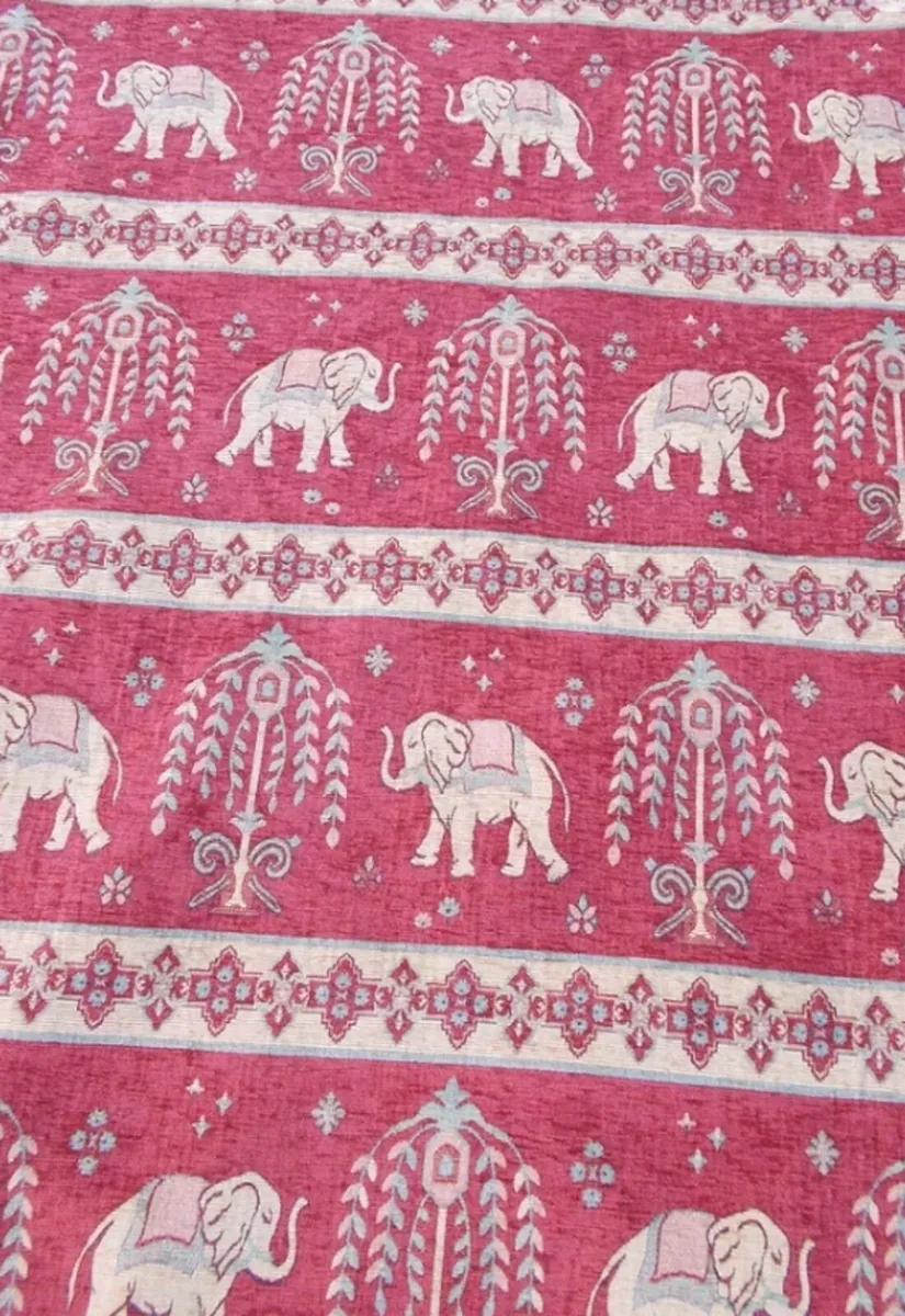 4 metres heavy cotton tapestry fabric/upholstery - Image 1