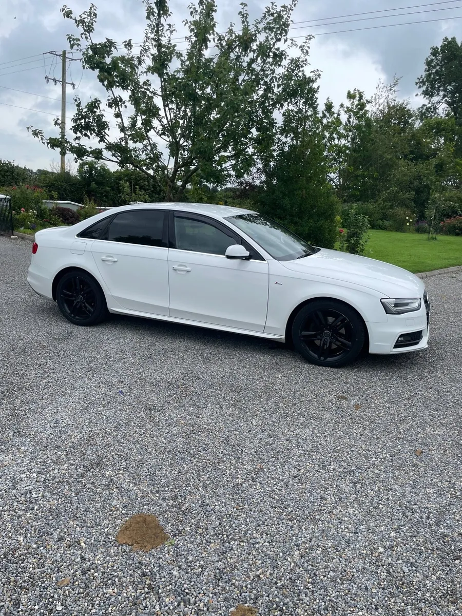 Audi A4 2013 - Image 1