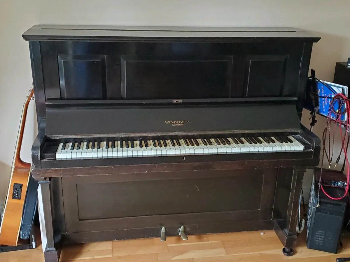 Piano - Image 1