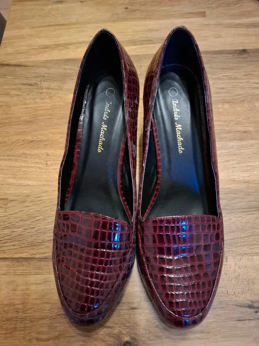 Ladies shoes burgundy size 43 - Image 1