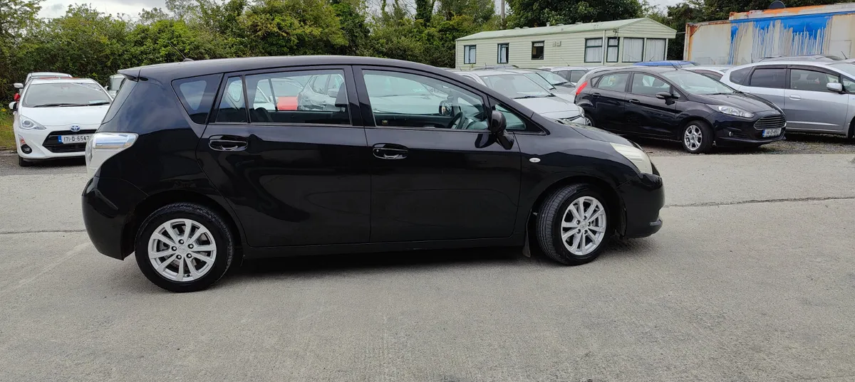 Toyota Verso 2013 7 seater 2.0 D Panoramic Sunroof - Image 2