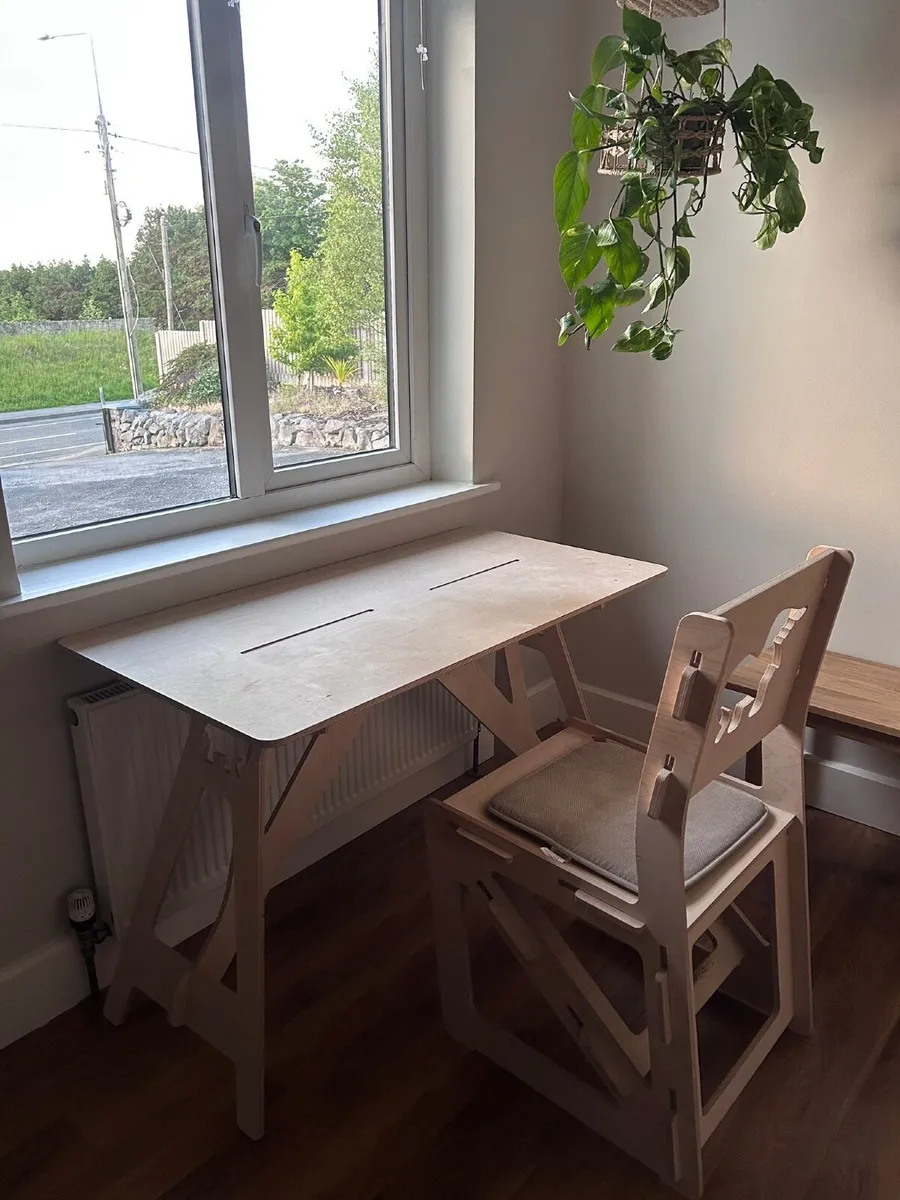 Desk - Image 1