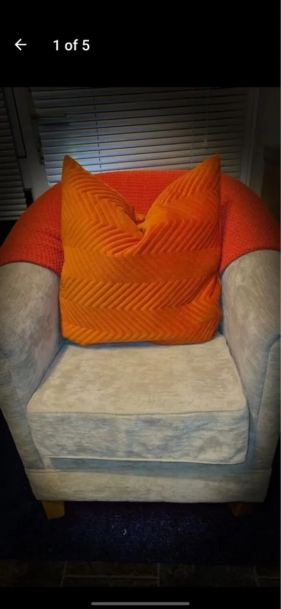 Tub chair - Image 4