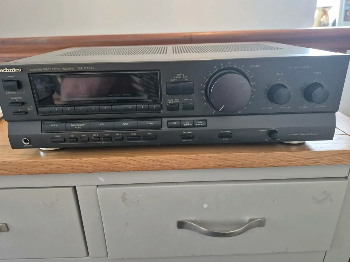 TECHNICS AMPLIFIER - Image 1
