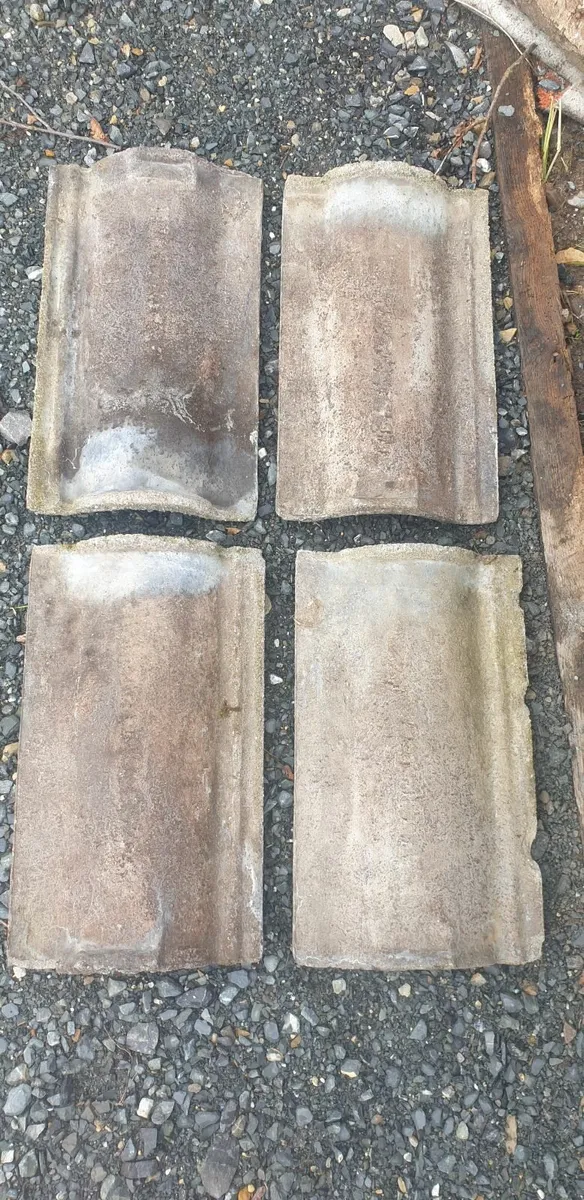 Roman weatherwell tiles