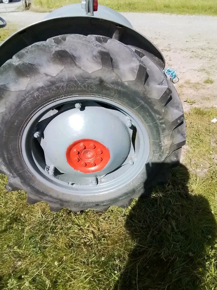 Tractor - Image 3