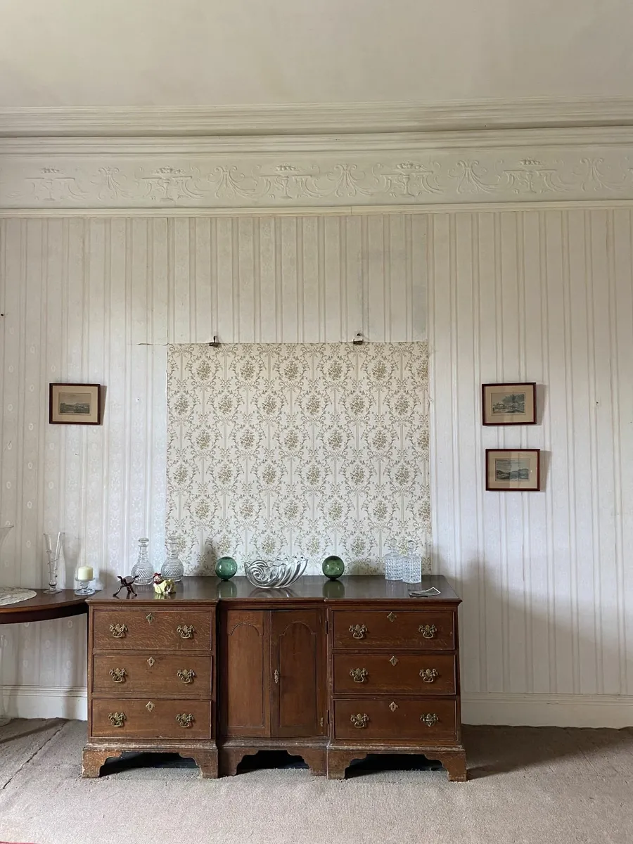 LARGE HOUSE CLEARANCE - Image 1