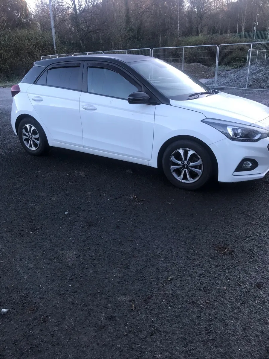 Hyundai i20 - Image 3
