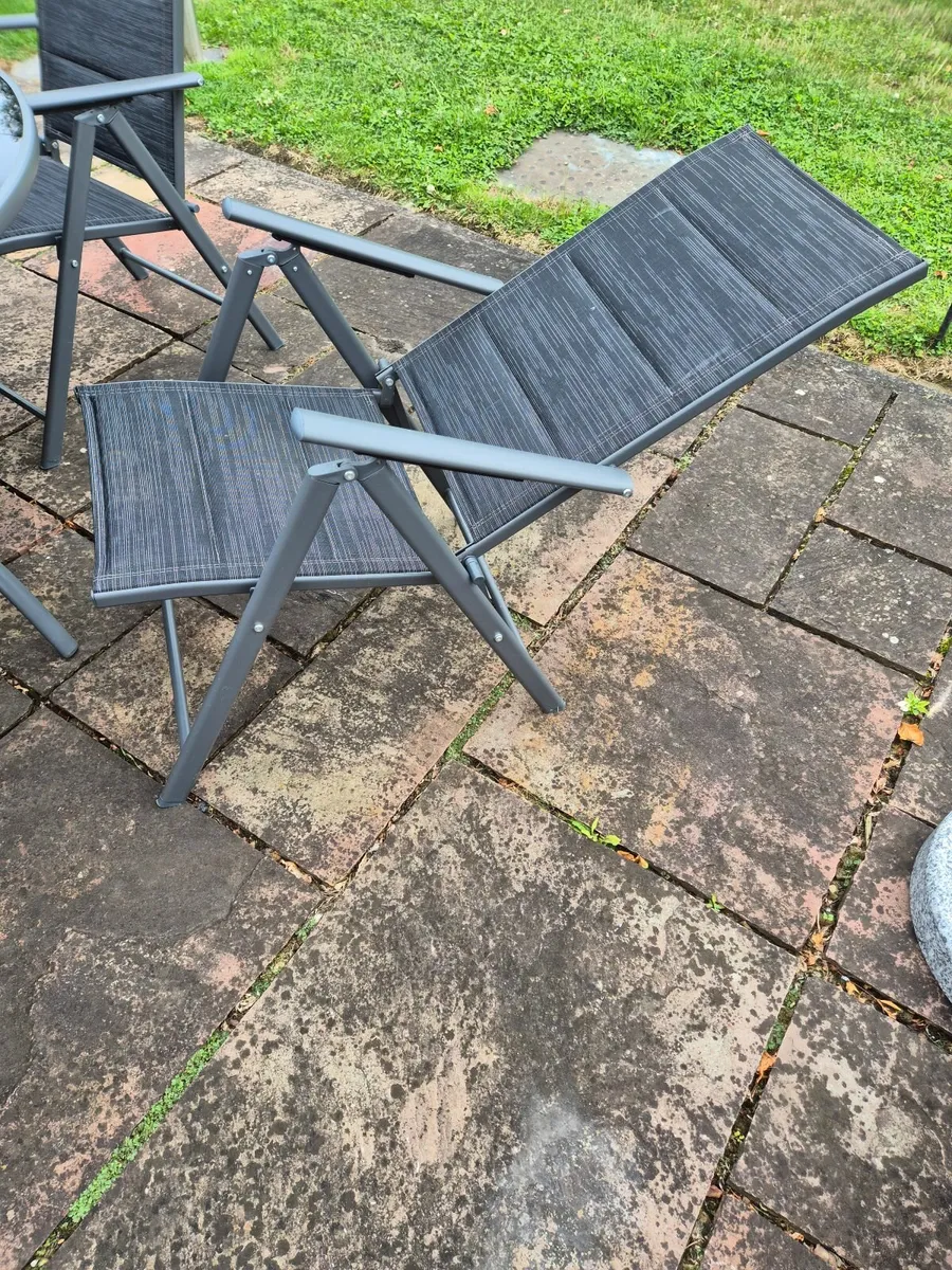 Garden table and  5 Chairs - Image 4