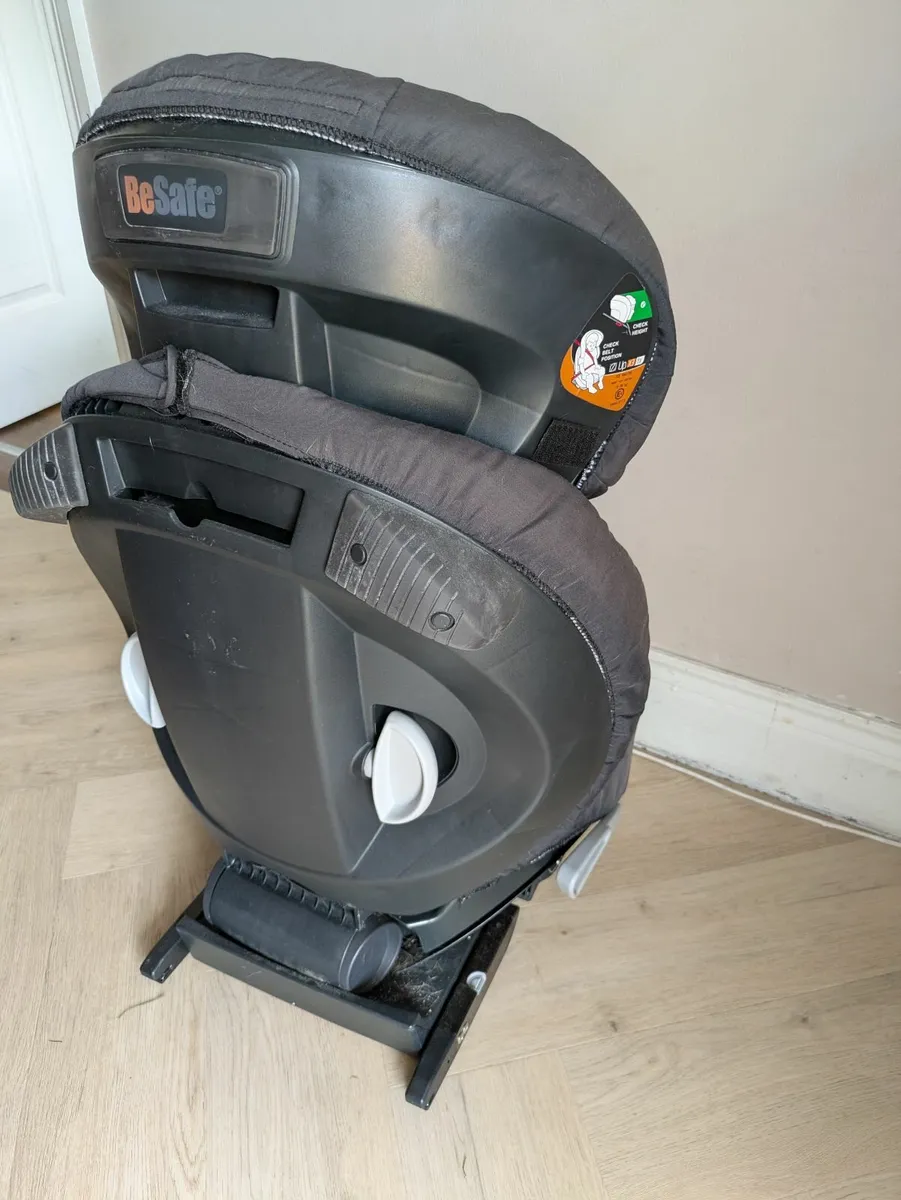 Car seat - Image 2