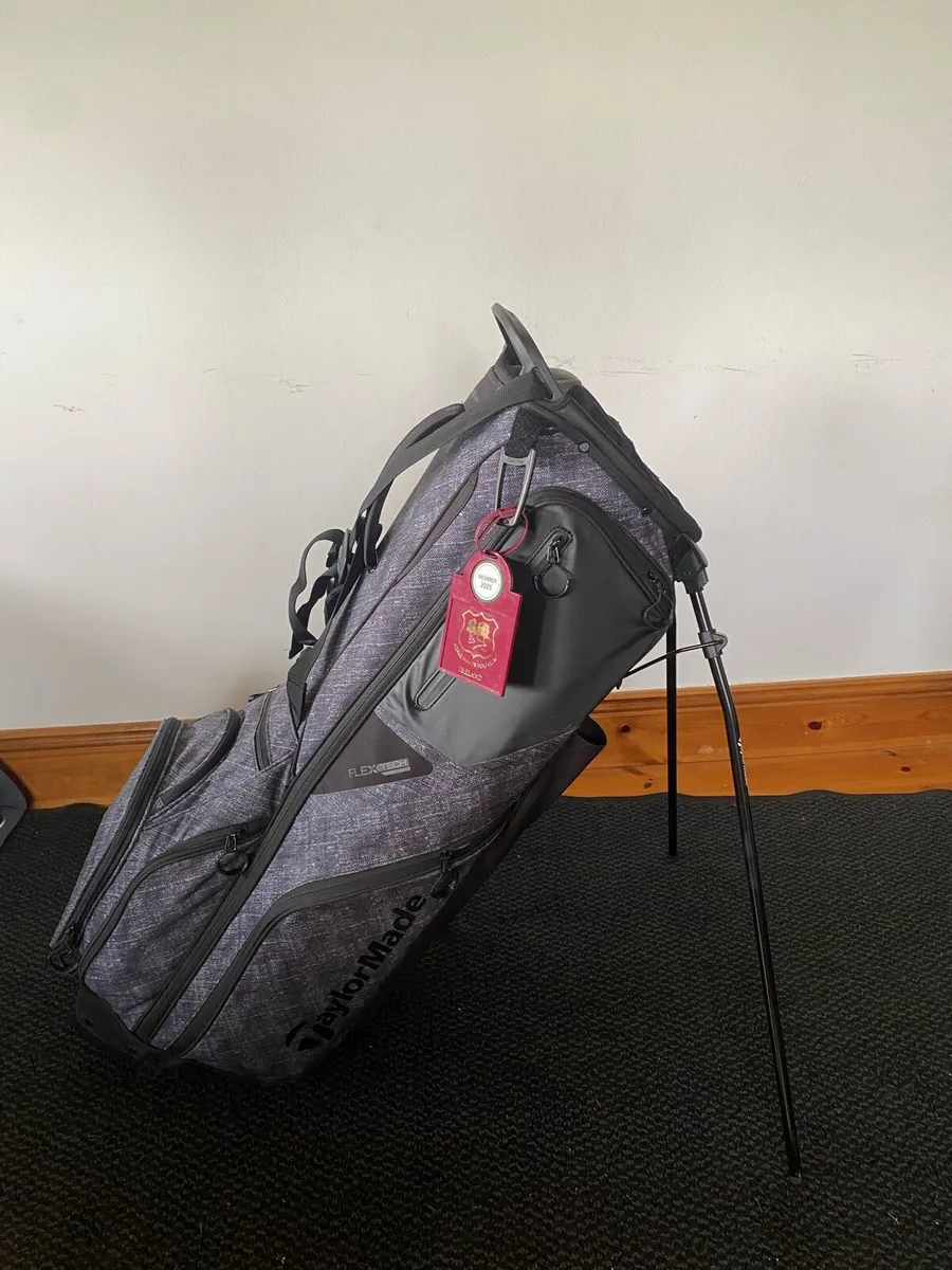 Taylormade flextech crossover stand bag - Image 1