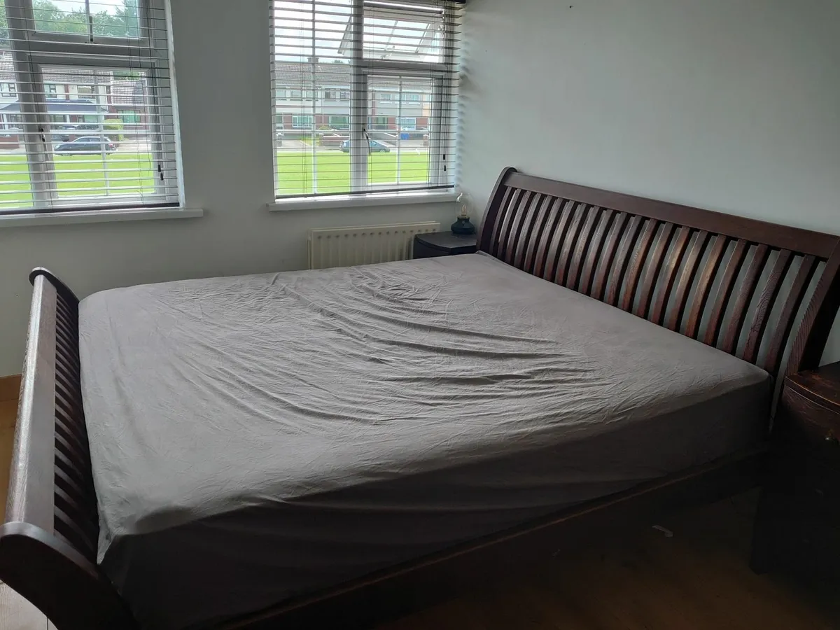 Bedroom furniture set - Image 2