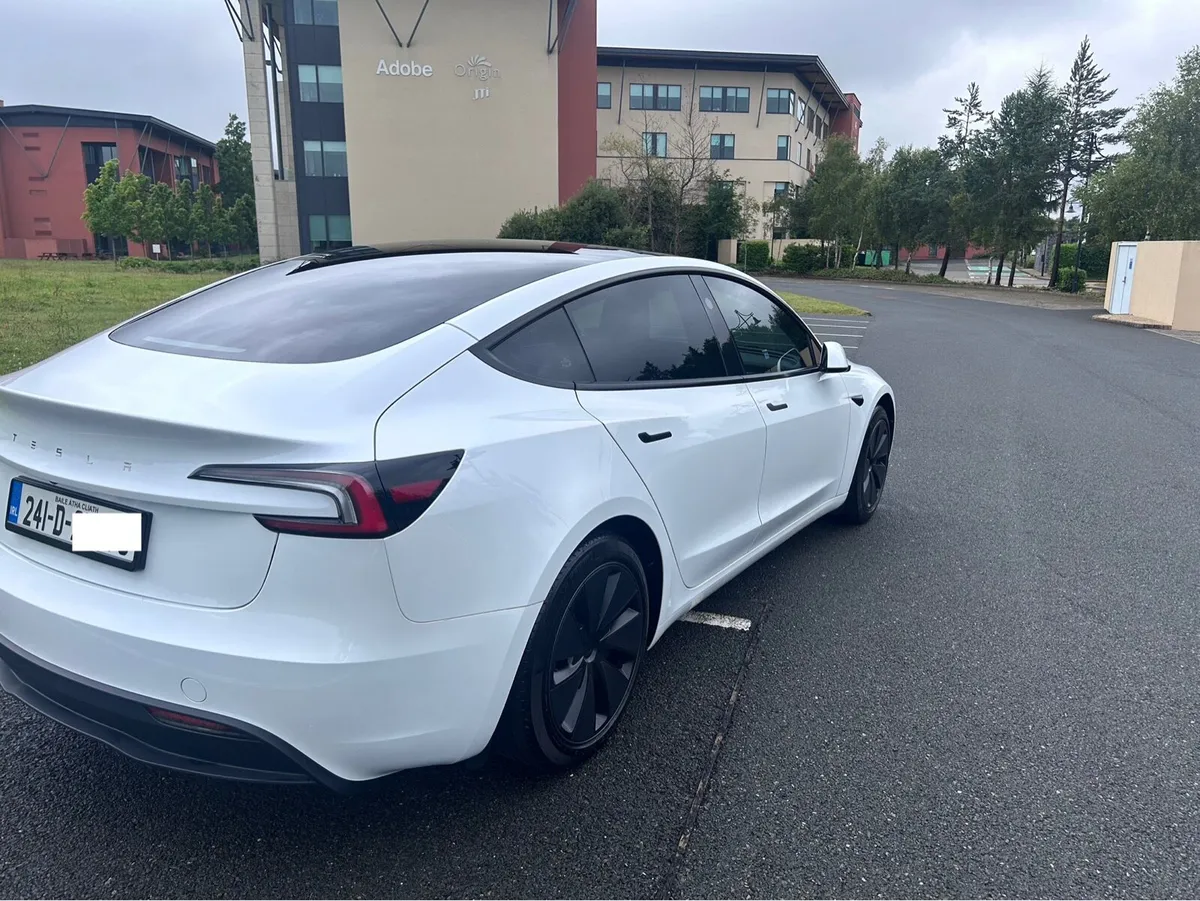 Tesla Model 3 Highland - Image 3