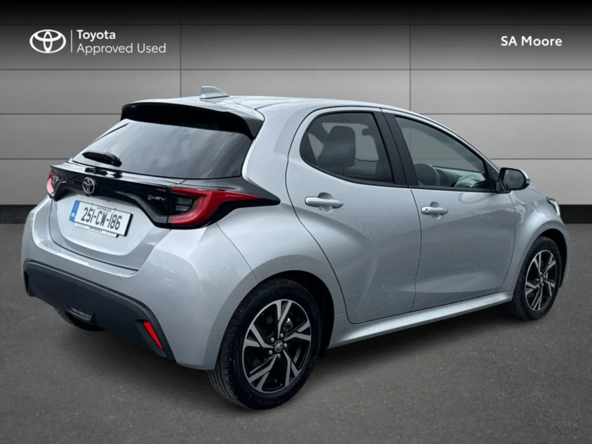 Toyota Yaris LUNA SPORT - DEMO SALE NOW ON - Image 2