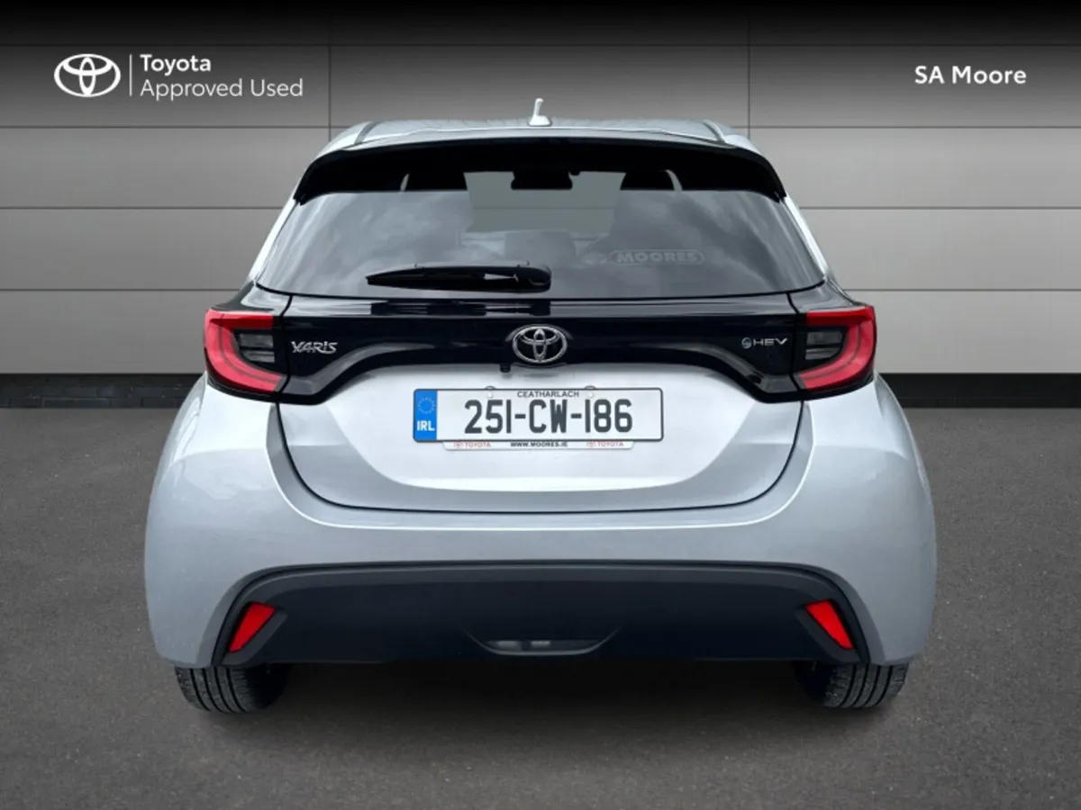 Toyota Yaris LUNA SPORT - DEMO SALE NOW ON - Image 4